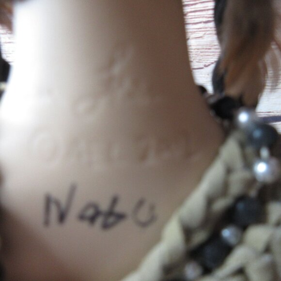 Native American Indian Exquisite 18" Doll with Accessories & Stand - Vintage - Picture 13 of 15